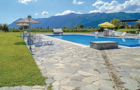 Awesome Home In Kamena Vourla - Foto 10