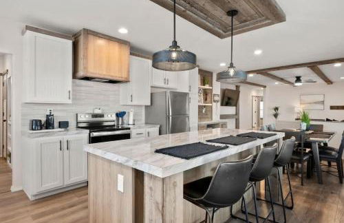 New Bear Lake Home with Beautiful Fall Views - Photo 22