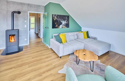 Natur-Design "Platzhirsch Sauerland" - Sauna, Kamin, Balkon, Garten, Hütte, Grill - Foto 12