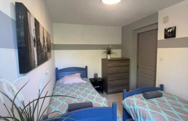 Studio Menthe-Clim-Terrain de pétanque-Piscine collective - Foto 25