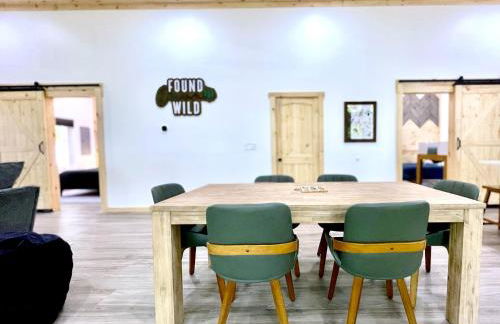 Modern Gem w/Spacious Deck, Swinging bed, Hot Tub - Foto 30