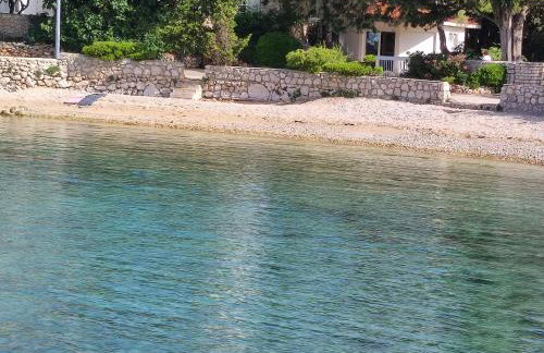 Dolphin view with a pool by the beach - Foto 31