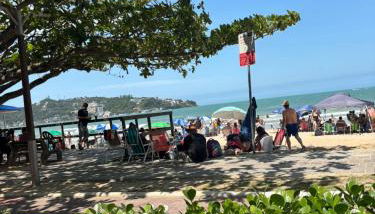 Apto climatizado amplo pé na areia - Itapema 180m da Praia - Foto 4