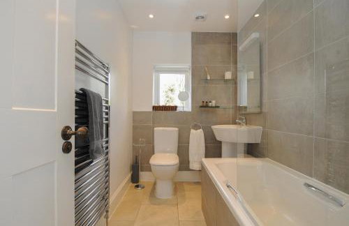 Hobbs Cottage - Photo 17