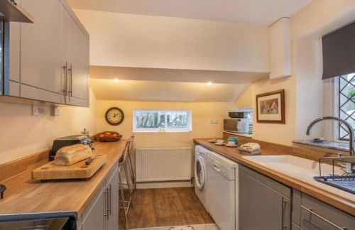 Labernum Cottage, Ingleton Village, Yorkshire Dales National Park, Famous Three Peaks, Near The Lake District, Pets Are Welcome, Direct Parking in front of the Cottage & Guest Parking - Foto 16