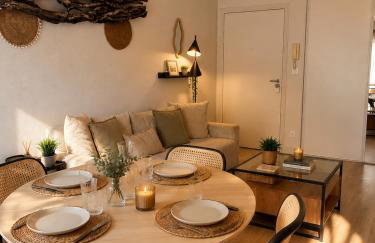 Moderne et Cosy T2 - Parking & Clim & Piscine & Balcon - LYON 25 min - Foto 19