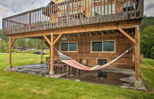 Waterfront Cabin with 2 Boat Docks and Mtn Views! - Foto 22