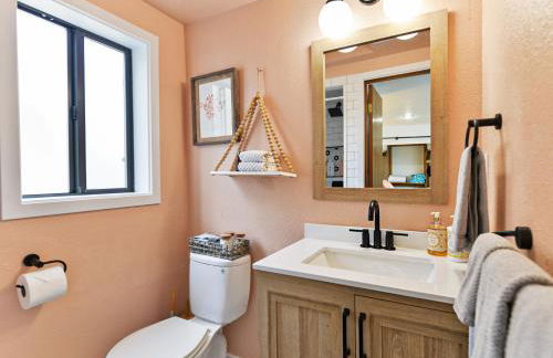 Lakefront Honeymoon Bay Studio Cottage - Foto 15