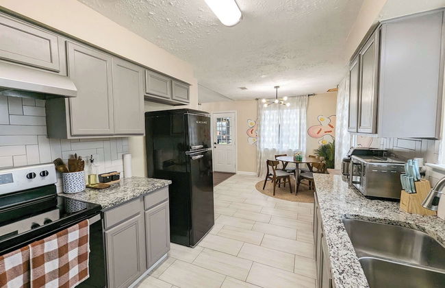 Vibrant Getaway Say Hello to the Best of Houston - Foto 16