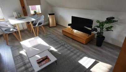 Klimatyczne apartamenty z widokiem na góry Sowie - Foto 4, locker