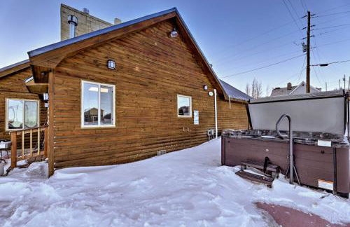 Centennial Cabin with Hot Tub, Sauna and Pool Table! - Foto 3