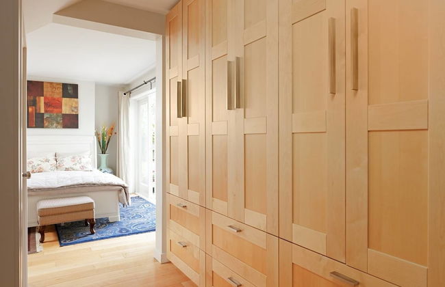 Private and Cozy Home in Kerrisdale - Photo 7