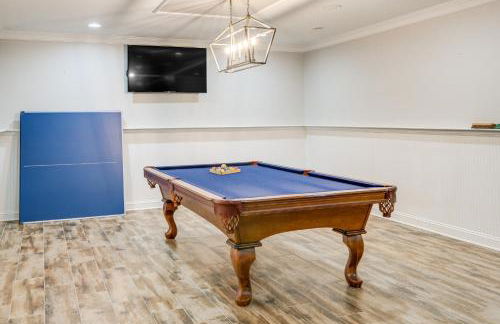 Game Rooms and Gym! Luxe Great Falls Estate - Foto 30