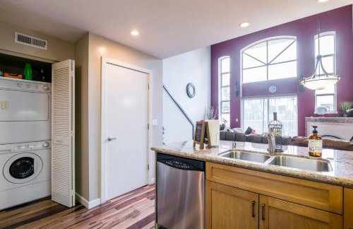 Modern 2BR Downtown San Jose Condo Walkable - Foto 32