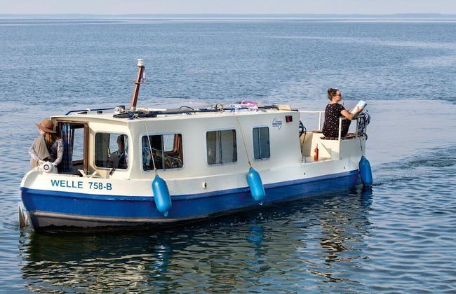 Boats & Yachts at Rechlin Harbor by Kuhnle-Tours - Foto 50