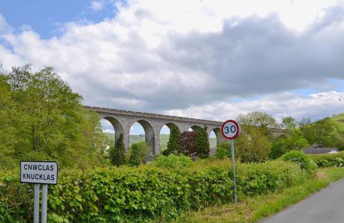 Oak View Cottage - Photo 13