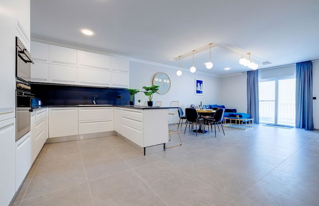 Art Deco Apartment in Central Sliema - Photo 11