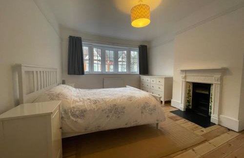 Beautiful Family Victorian Home - Foto 21