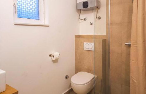 2 Bedroom Awesome Apartment In Krusevo - Foto 12