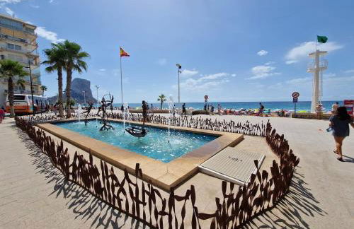 Relax e impresionantes vistas en apto1a línea - Foto 23