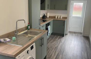 Belmont Lodge - Photo 1