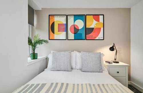 Luxury Lower-Level Two Bed Apt - Foto 12