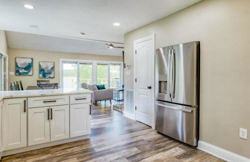 River Refresh - Waterfront with Spa on Placid Bay Luxury Vacation Rental by B Michaels Escapes - Foto 5