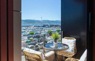 PISO EN COMBARRO A 1º LINEA DE COSTA - Foto 1