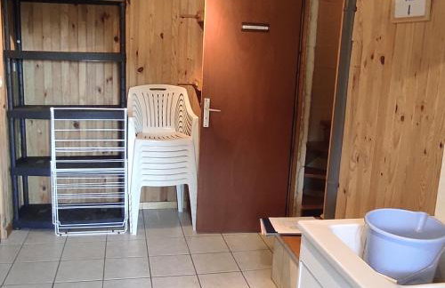 Chalet authentique au cœur de la nature près de Super Besse - FR-1-814-143 - Foto 24