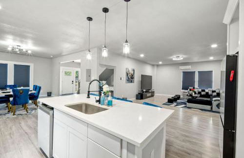 Gorgeous 6BR Sleeps 18 w Hot Tub - Foto 31