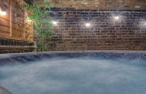 London Putney High St - hot tub, rooftop & cinema - Foto 23