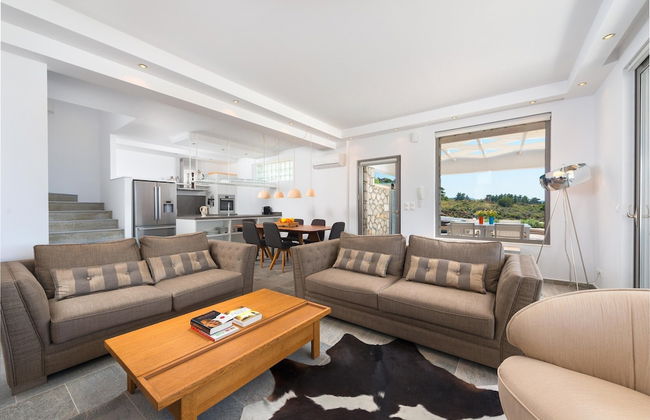 Villa in Rhodes With Infinity Pool & Sea Views - Foto 18