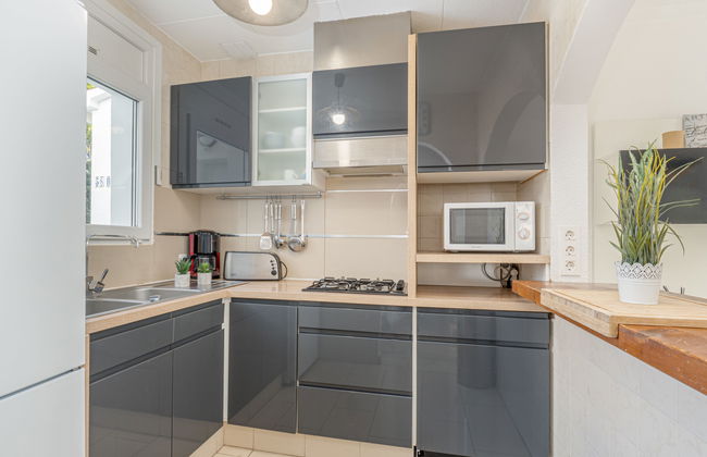 4 bedroom House in Castelló d'Empúries with private pool and garden - Photo 5