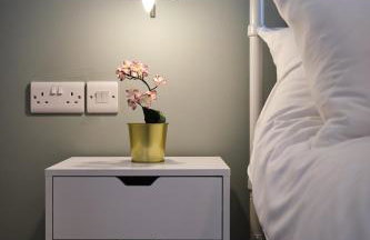 Spacious 4 Bed House Sleeps 6 Parking Garden in Loughborough - Foto 27