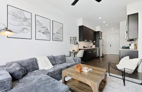 Upscale Penthouse Pool, Gym and Garage - Foto 8