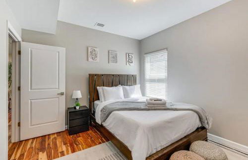 Townhouse - Urban Living with Rooftop Deck! - Foto 15