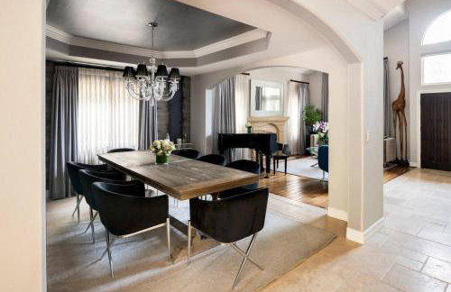 Sherman Oaks Home w Pool, Spa and Outdoor Kitchen - Foto 20