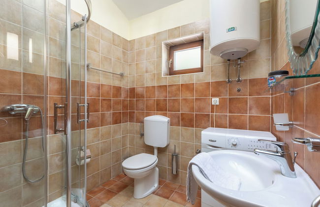 Pool House In Greenery - Foto 16