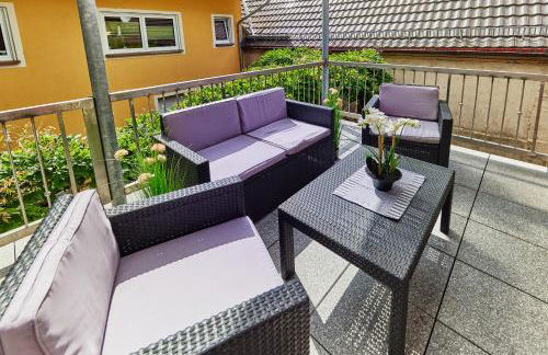 Ferienwohnung Urlaubsglück - Balkon und Parkplätze inklusive nur 5 Fahrminuten vom Europa-Park - Foto 3