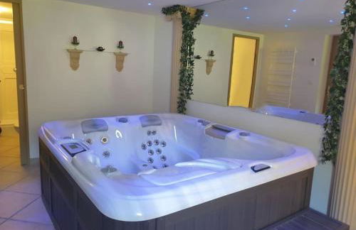 Villa Ohna - Gîte Romantique avec Spa Privé - Foto 7