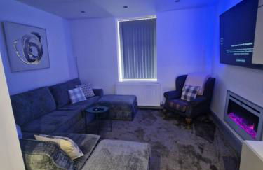 Stunning Modern Riverside Cottage - Photo 6