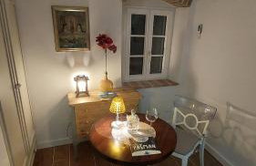 Sundial Stone House - Photo 18