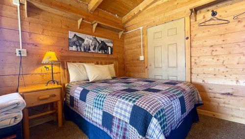 The Park Cabin at Mount Carmel Motel and RV Park - Foto 4