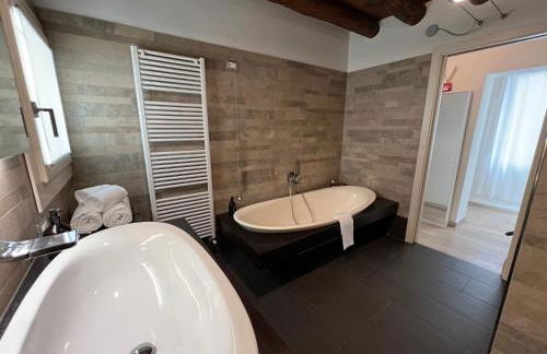 Ca' Del Vecio, in centro storico, Piazza Garibaldi - Foto 22