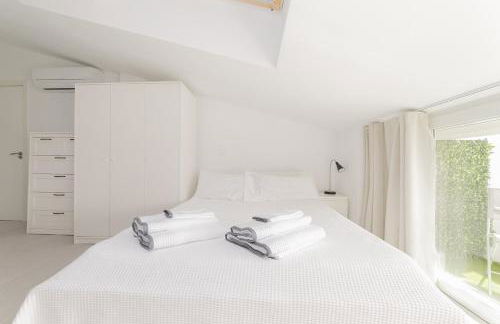 Buhardilla con terraza acogedora - Foto 2