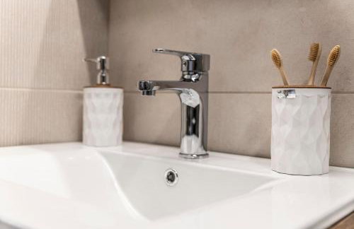 Georgia Apartment - Photo 10