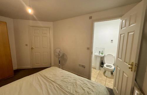 2 Bed Apartment-Sleeps 5-Free Parking - Foto 18