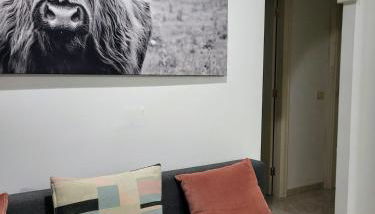 2 bedroom apartment with a pool - Foto 4