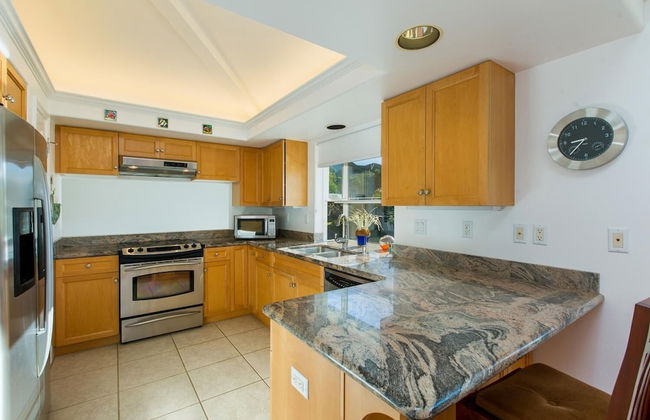 S Of Kamalii 47 3 Bedroom Home by RedAwning - Photo 6