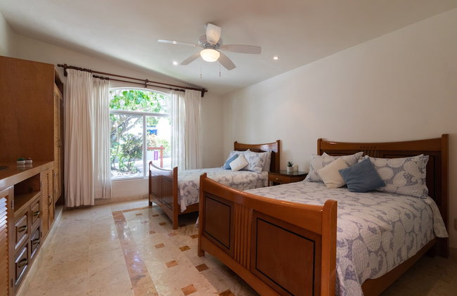 Beachfront Homes by Playa Paradise - Photo 34